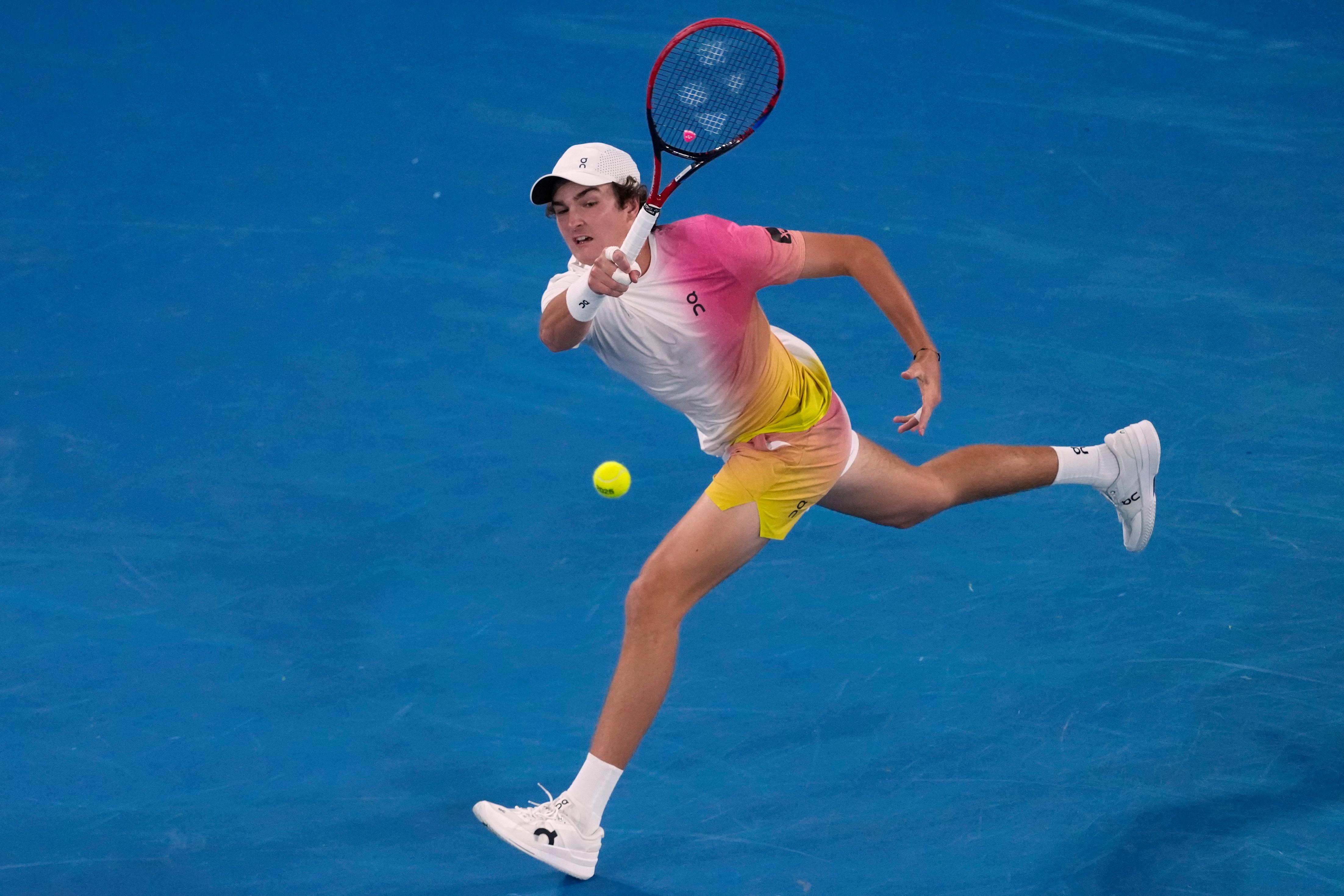 爱游戏体育-关于费德勒连续二十场比赛得分超过比赛规则变更，尤文图斯不断突破！的信息